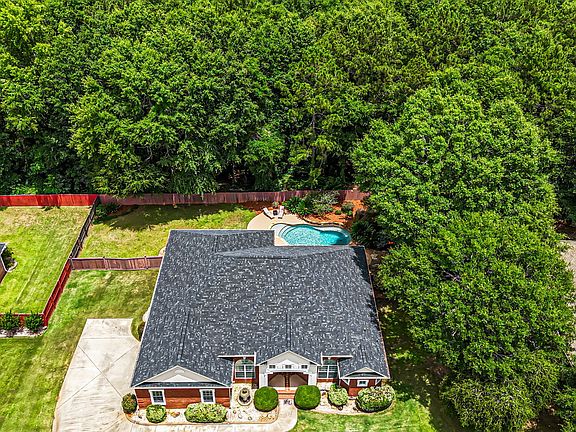 5th image of 2022 Melrose Pl