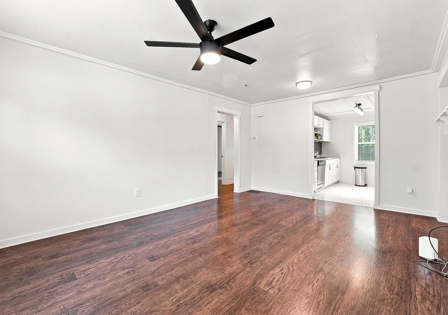 2 bed, 1.5 bath, 993 sqft, $1,850 — Photo 3