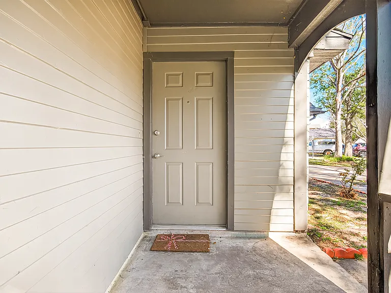 1507 Windys Way — Photo 3