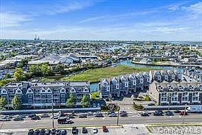 225 Marina Pointe Dr #225 — Photo 4