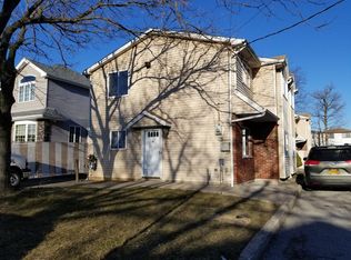 15 Patty Ct, Staten Island, NY 10312