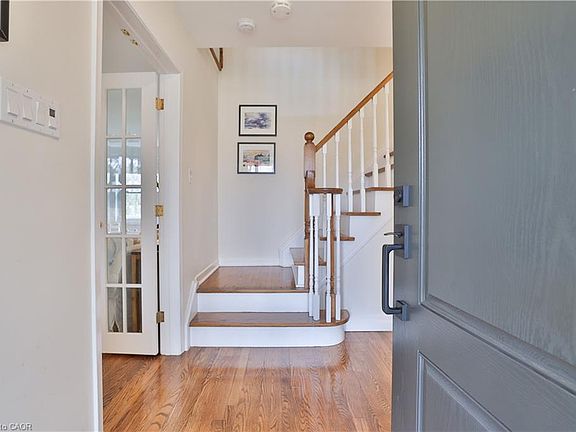 5th image of 1268 Hillhurst Rd