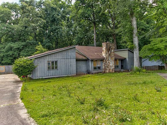 2nd image of 500 Oakwood Estates Dr