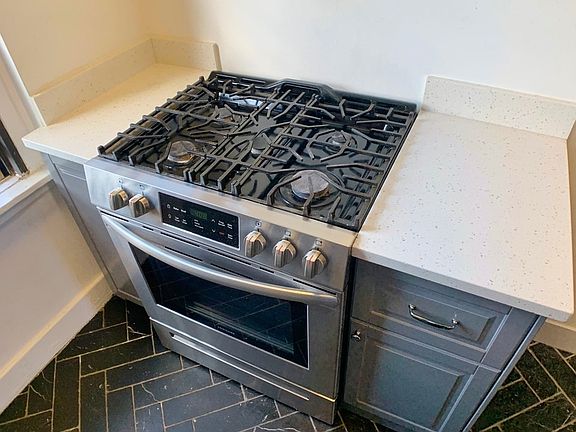 5th image of 21-15 33rd St #4E