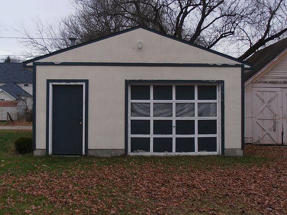 2nd image of 1026 Cotey St