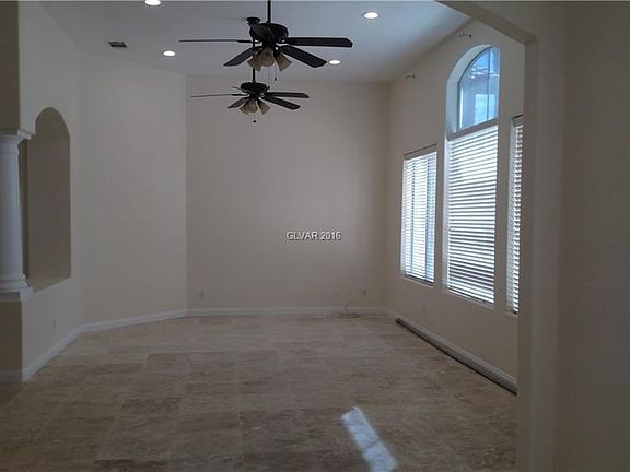 5th image of 3129 Villa Colonade Dr #0
