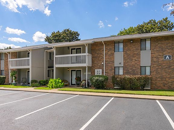 3rd image of 813 Del Rio Pike APT A2