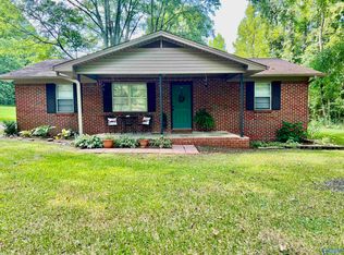 349 Nelson Hollow Rd, Somerville, AL 35670