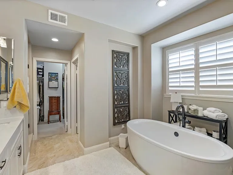 650 Sandside Ct — Photo 28