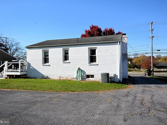 5th image of 9647 Sharpsburg Pike