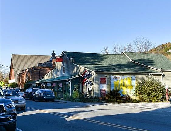 3rd image of 99999 Main St Lot 1