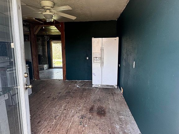 4th image of 1114 S Cherry St