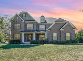 108 Barlow St, Waxhaw, NC 28173