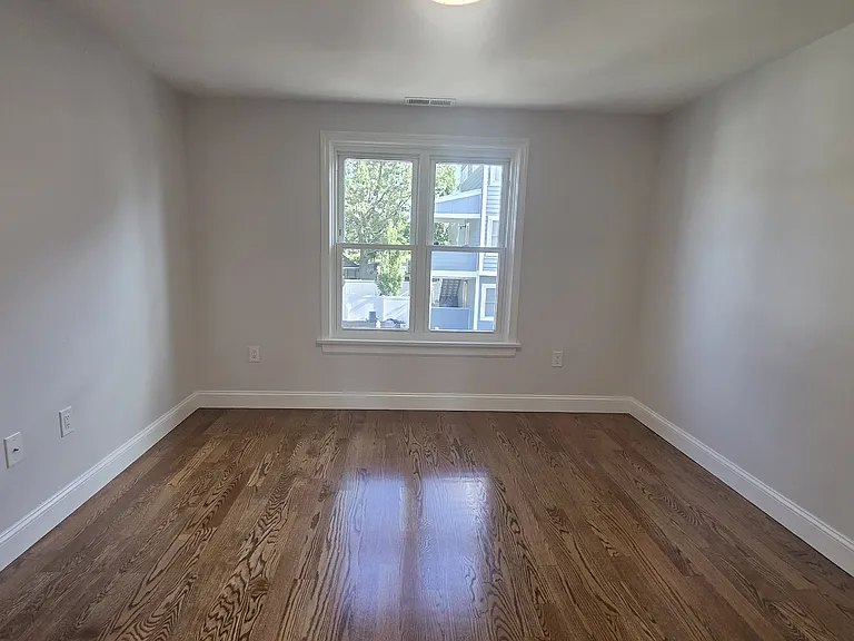 90 Light St #15 — Photo 10