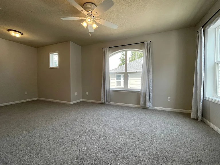 9322 N Macrum Ave — Photo 9
