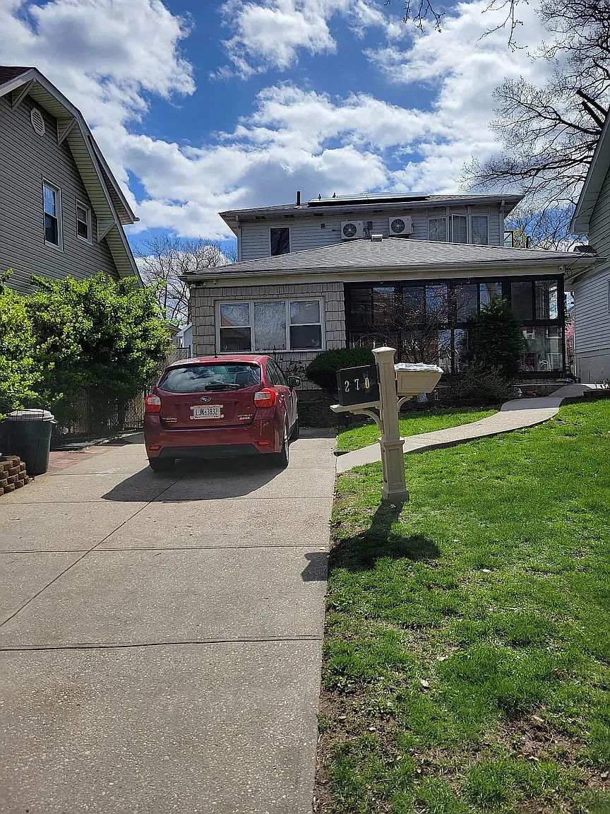 270 Greeley Avenue — Photo 4