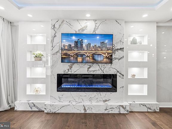 3rd image of 6101 Edsall Rd APT 205