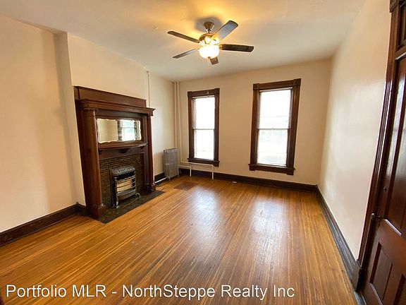 4th image of 97 E Lincoln St #4777352