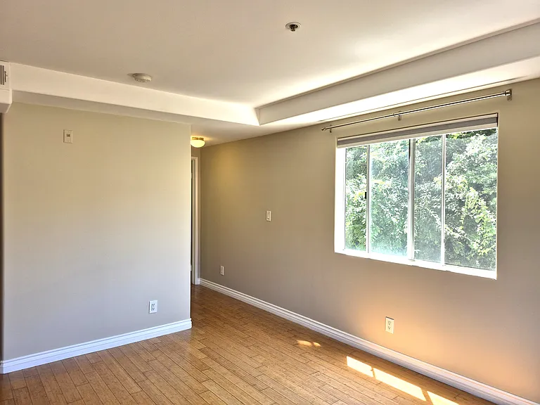 335 S Sierra Madre Blvd — Photo 11