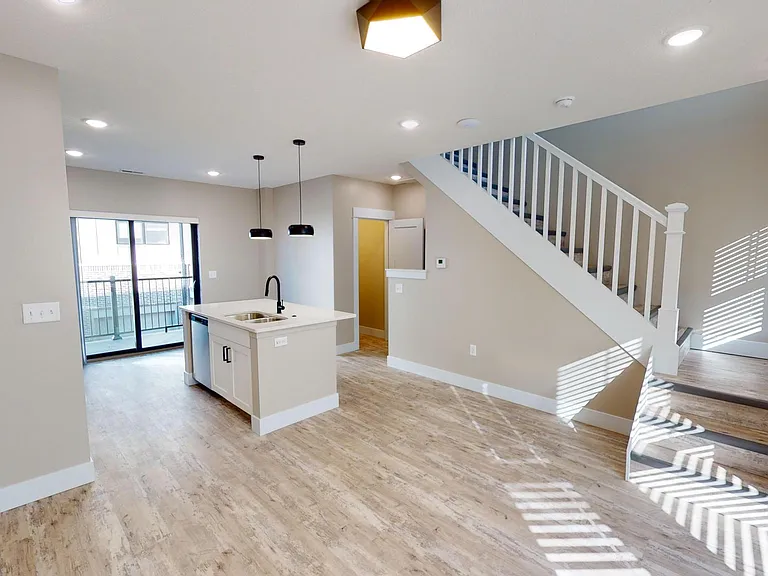 Element 30 Townhomes — Photo 19