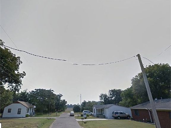3rd image of 1924 Crawford St