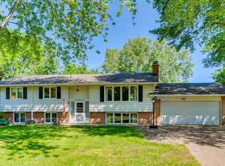 11002 Schoolcraft Rd, Burnsville, MN 55337