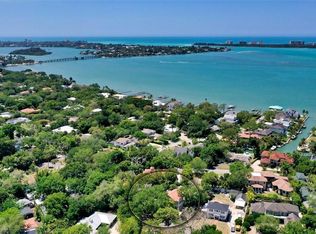 2262 Okobee Dr, Sarasota, FL 34239