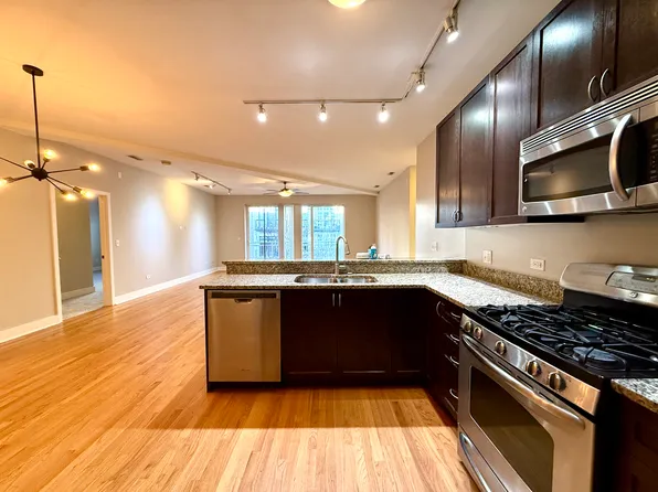 1870 N Winnebago Ave APT 2E, Chicago, IL 60647