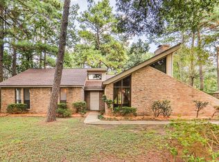 11702 Bourgeois Forest Dr, Houston, TX 77066