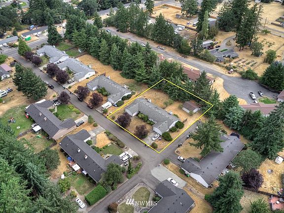 4th image of 15315 9th Ave E #E