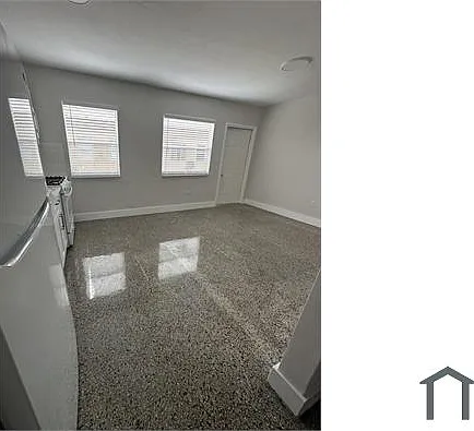 211 SW 18th Ave #8 — Photo 14