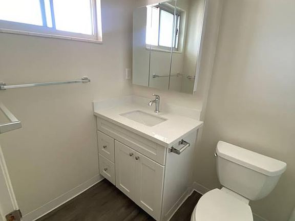 3rd image of 1228 Floribunda Ave APT 12