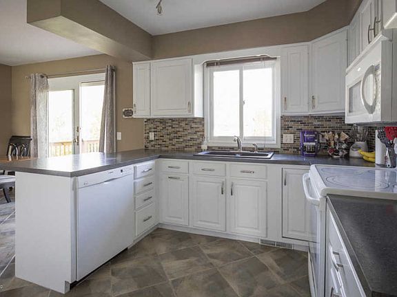 4th image of 4084 Lucaya Ct SW