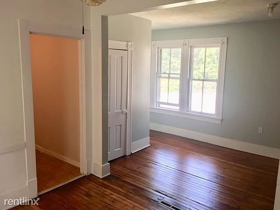 5th image of 1506 Garden Dr