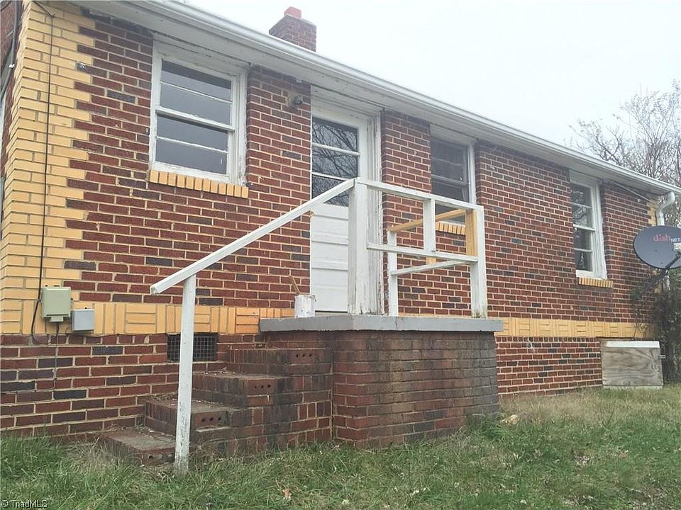 2nd image of 1621 Cannon Ave