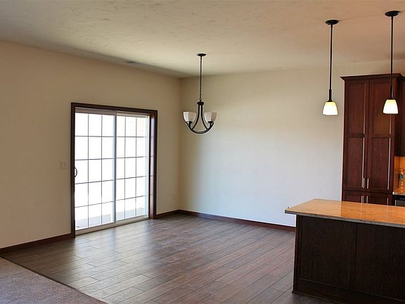 3rd image of 1786 Cottagewood Dr Unit 3-4