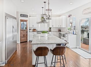 38 E Tobiano Trl, Belgrade, MT 59714