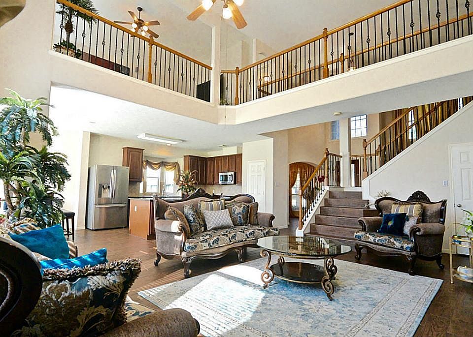 1st image of 7406 Wakefield Meadow Ln