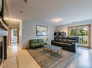 6247 Magda Dr #6247, Osseo, MN 55369