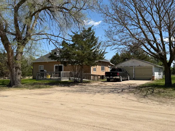 596 Oak St, Long Pine, NE 69217