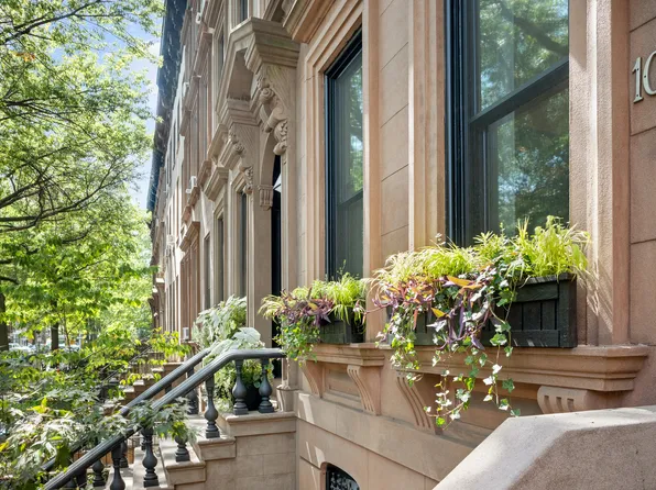 100 6th Avenue image 16 of 27