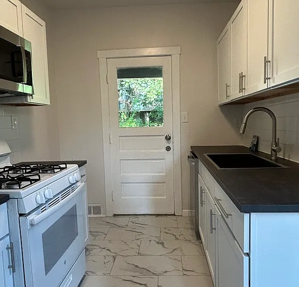 1525 Alton St #2 — Photo 5