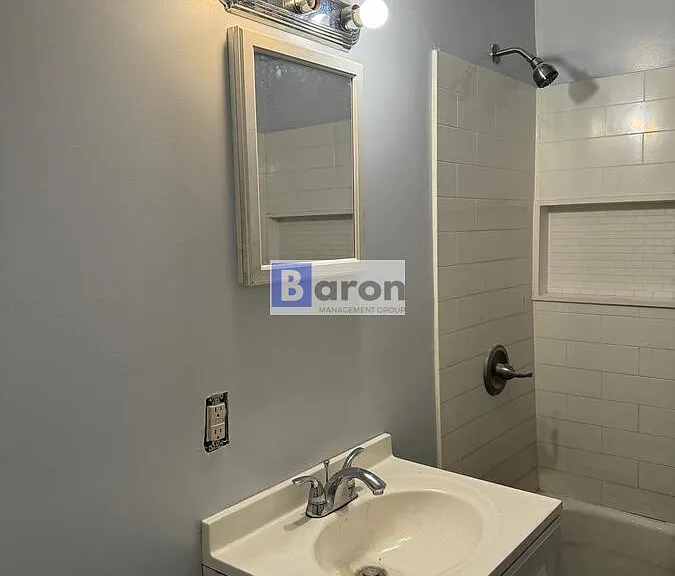 522 S 27th St — Photo 4