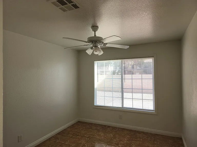 6556 Bradford Ln — Photo 25