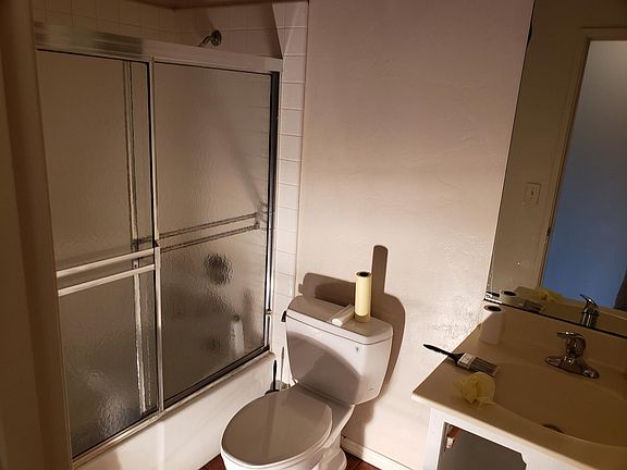 3rd image of 4621 Castelar St