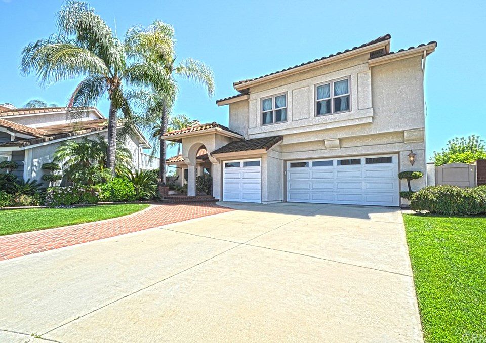 1st image of 24328 Knoll Ct