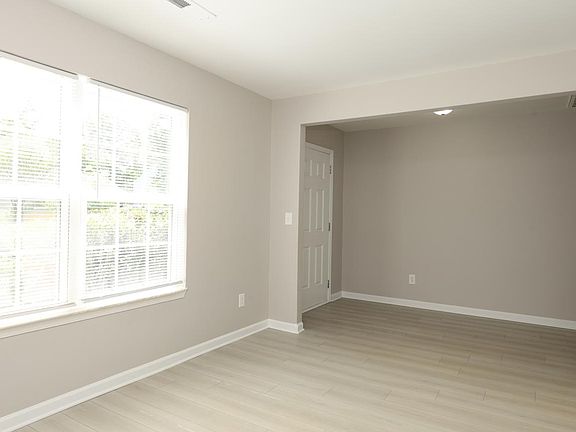 3rd image of 1212 Catawba Run