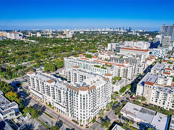 3rd image of 301 Altara Ave #311