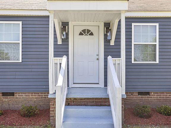3rd image of 410 Caswell St