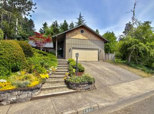 2507 Moon Mountain Dr, Eugene, OR 97403
